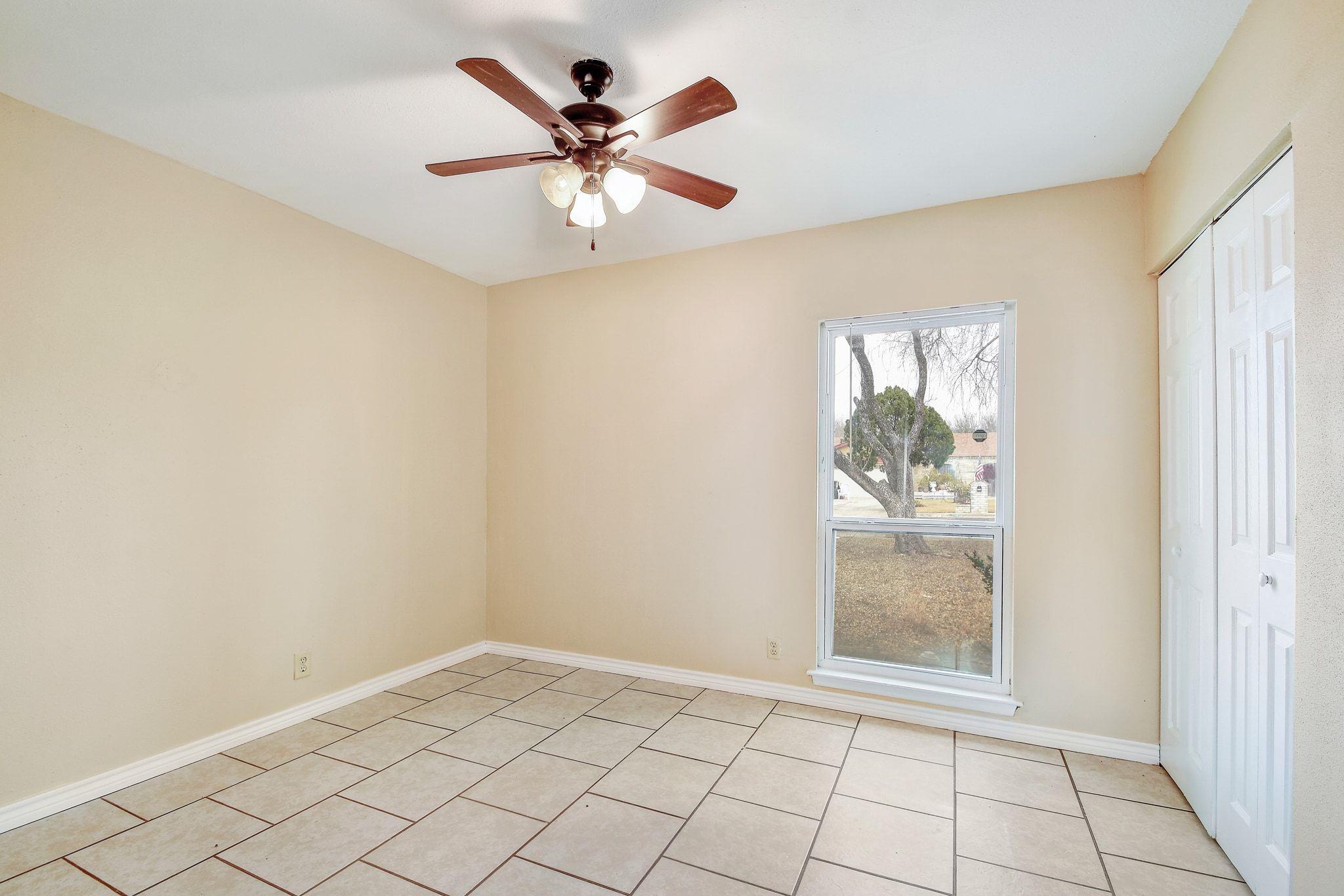 6826 Laguna Norte San Antonio TX 78239
