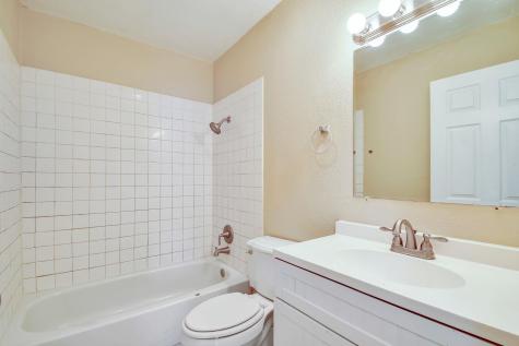 6826 Laguna Norte San Antonio TX 78239