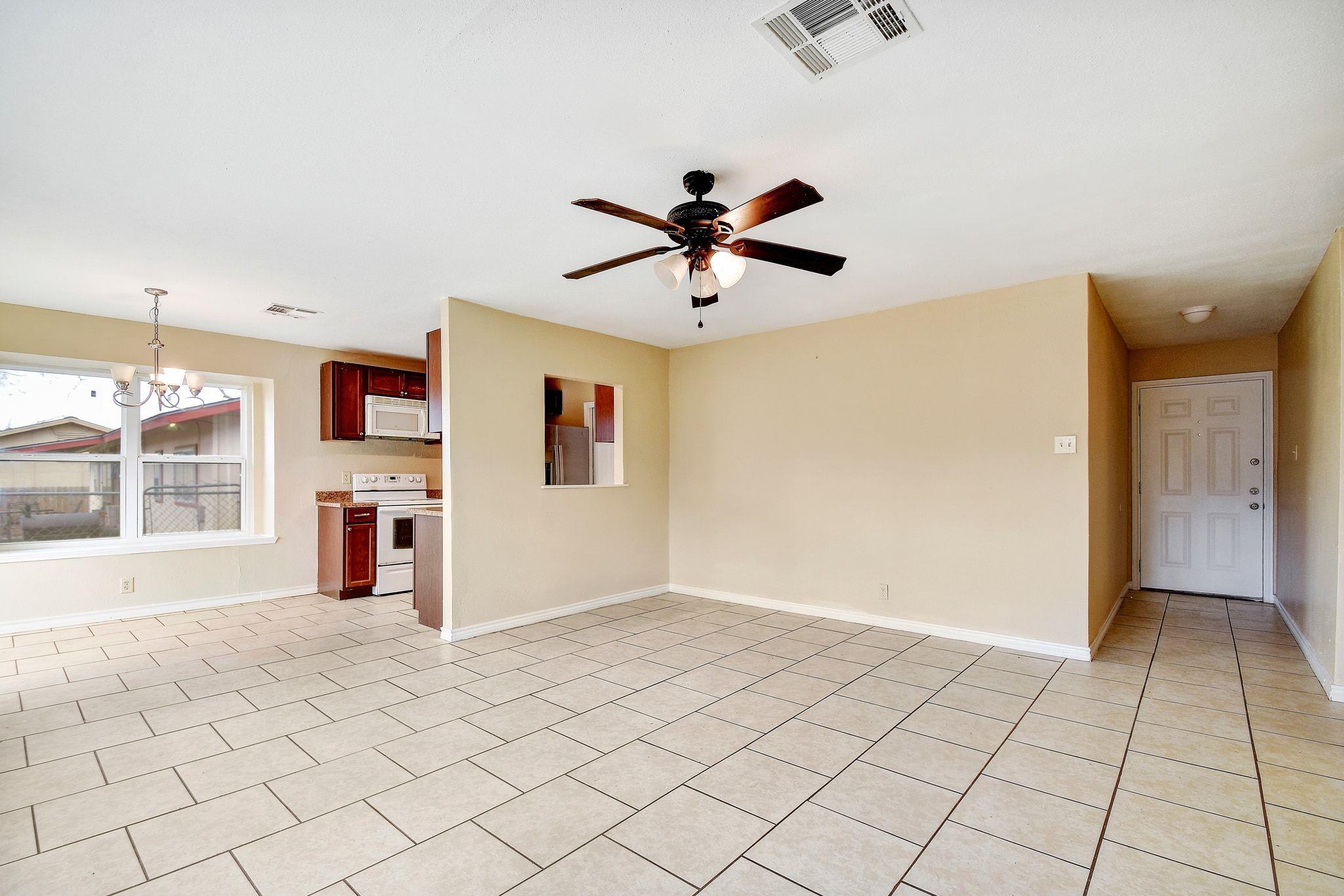 6826 Laguna Norte San Antonio TX 78239