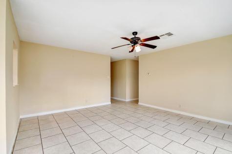 6826 Laguna Norte San Antonio TX 78239