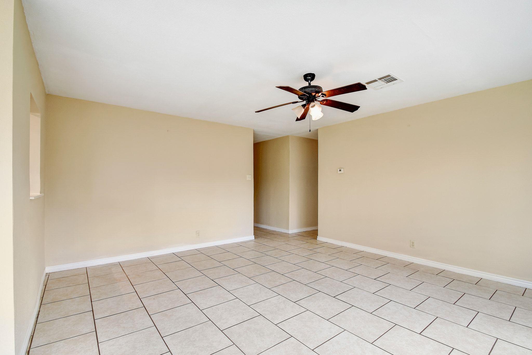 6826 Laguna Norte San Antonio TX 78239