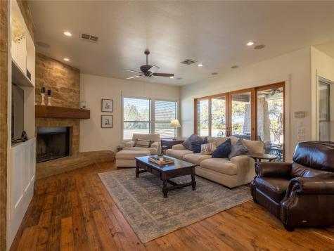 14 Autumn Oaks Drive The Hills TX 78738