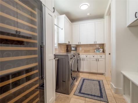 14 Autumn Oaks Drive The Hills TX 78738