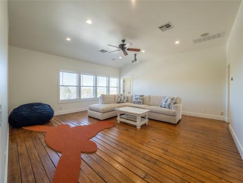 14 Autumn Oaks Drive The Hills TX 78738
