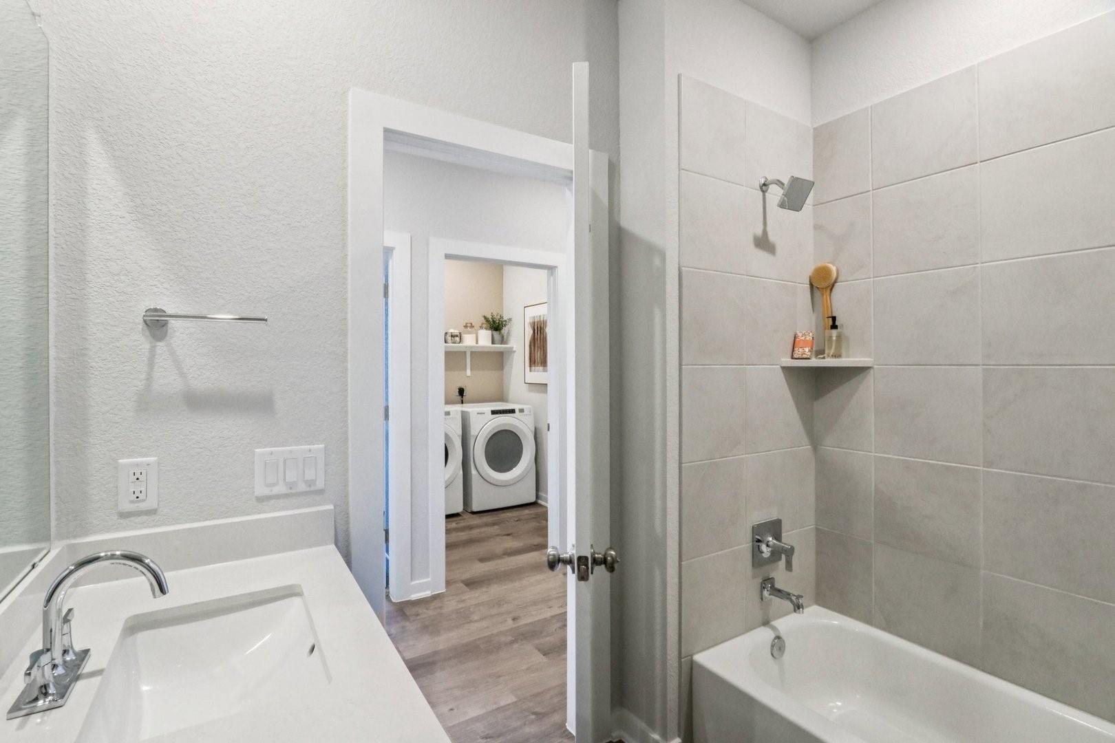 224 Bendecido Loop Elgin TX 78621