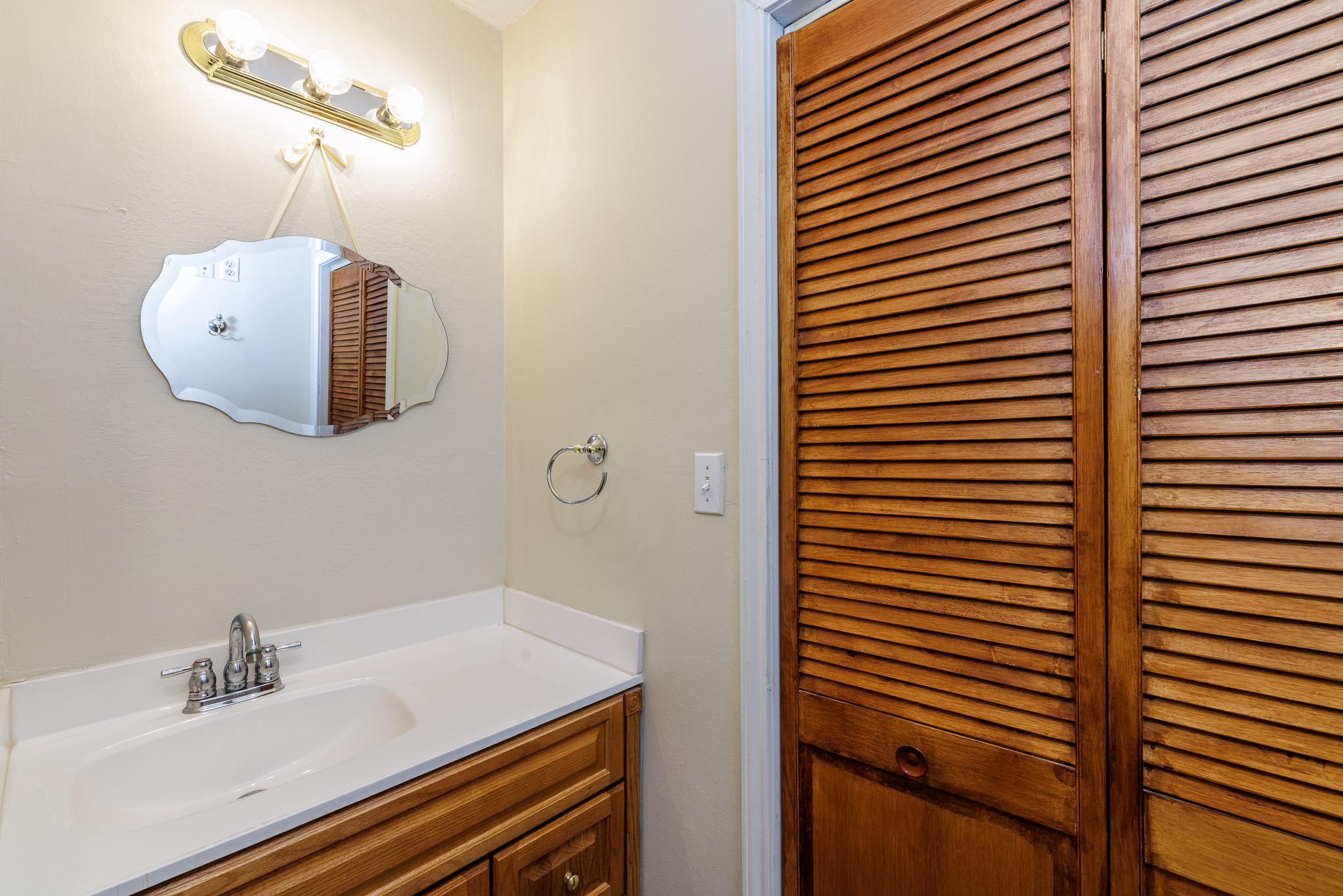 21 N Cr 235 Gonzales TX 78629