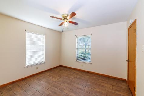 21 N Cr 235 Gonzales TX 78629