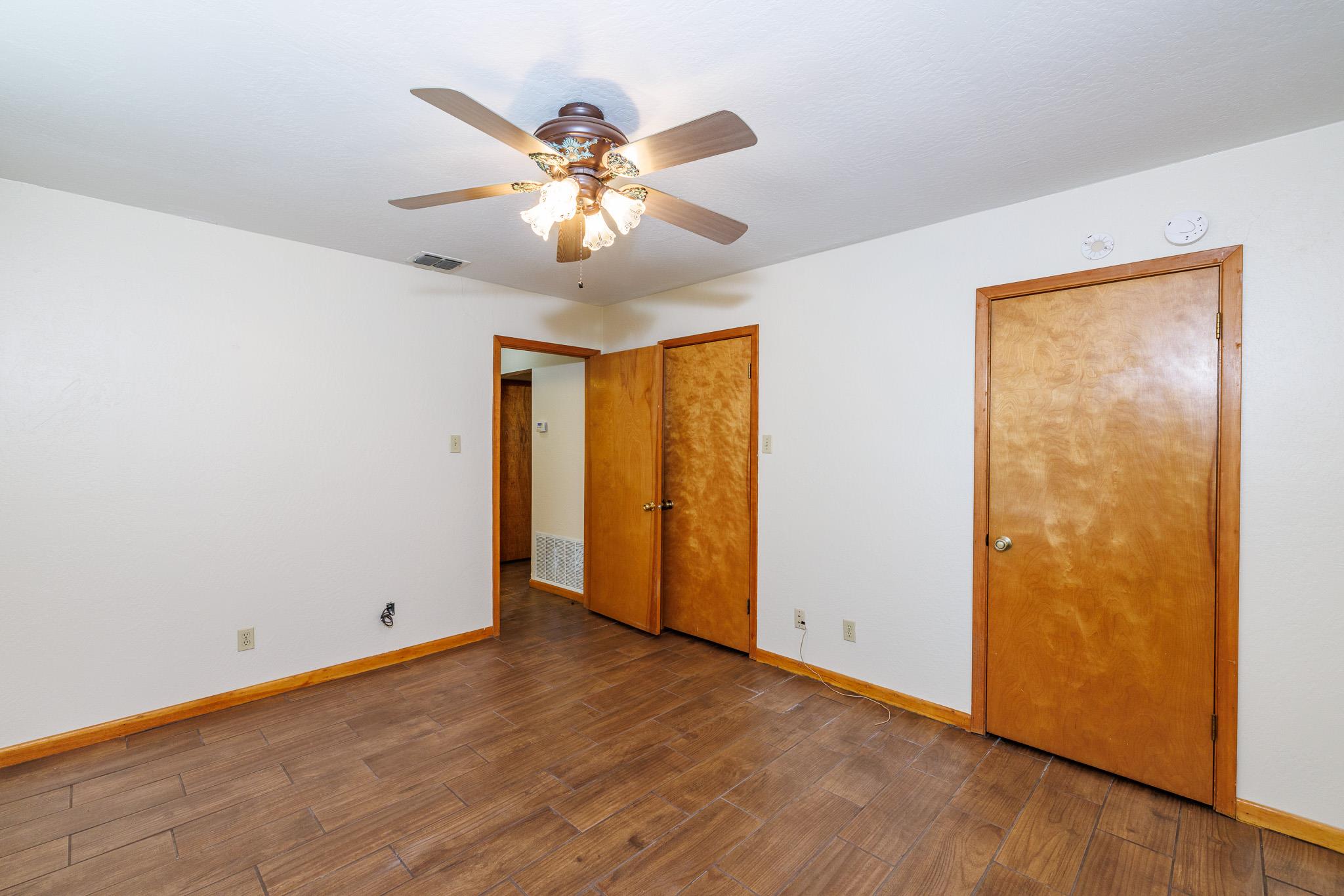 21 N Cr 235 Gonzales TX 78629