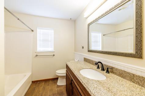 21 N Cr 235 Gonzales TX 78629