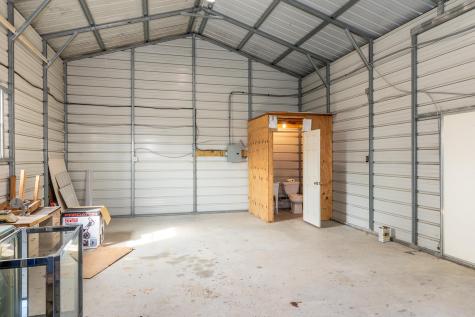 21 N Cr 235 Gonzales TX 78629