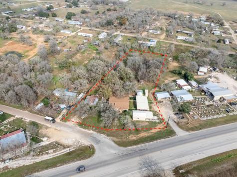 21 N Cr 235 Gonzales TX 78629