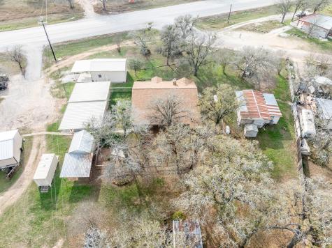 21 N Cr 235 Gonzales TX 78629