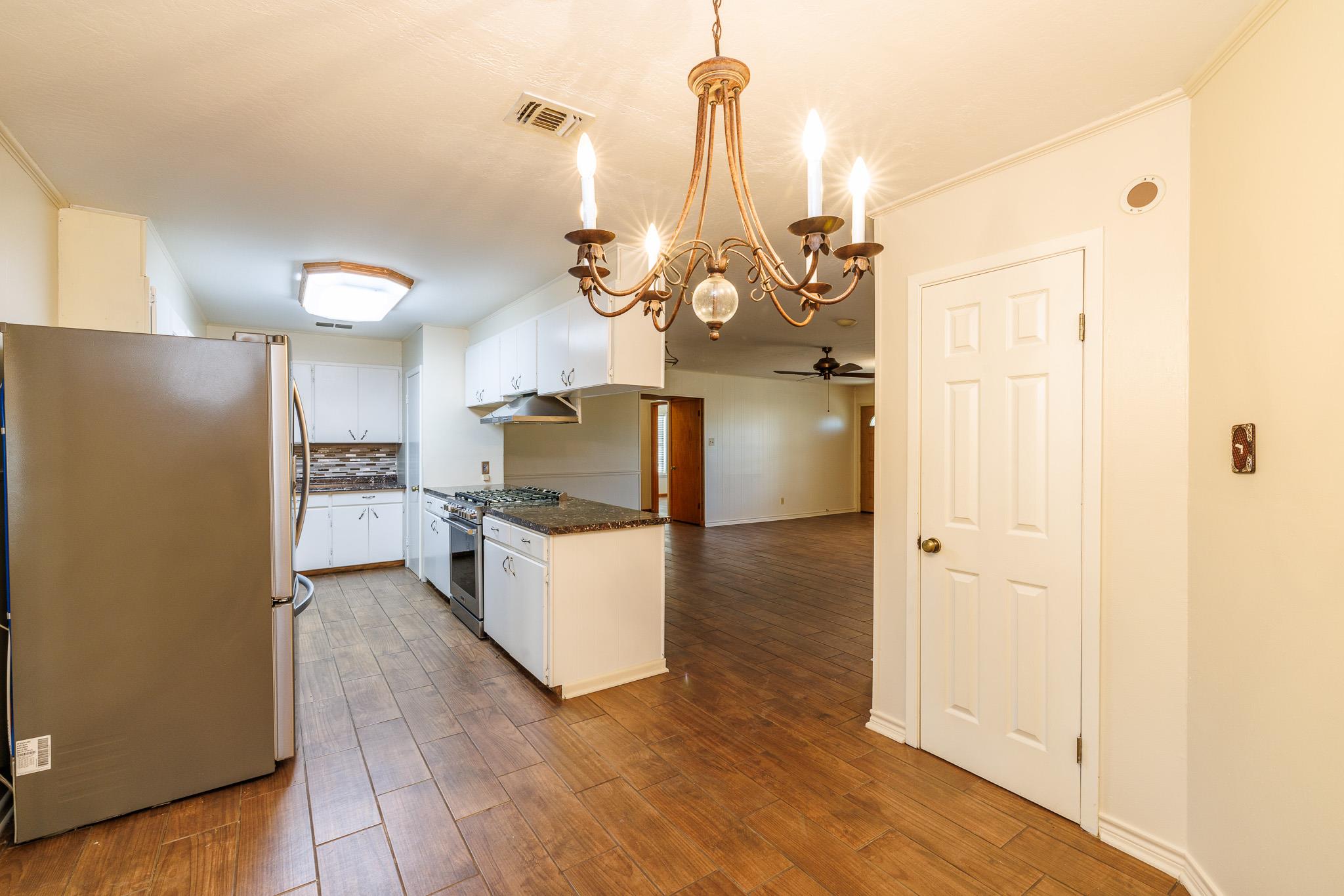 21 N Cr 235 Gonzales TX 78629