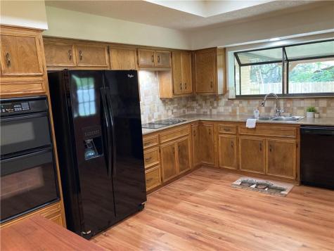 203 Oakwood Drive Georgetown TX 78628
