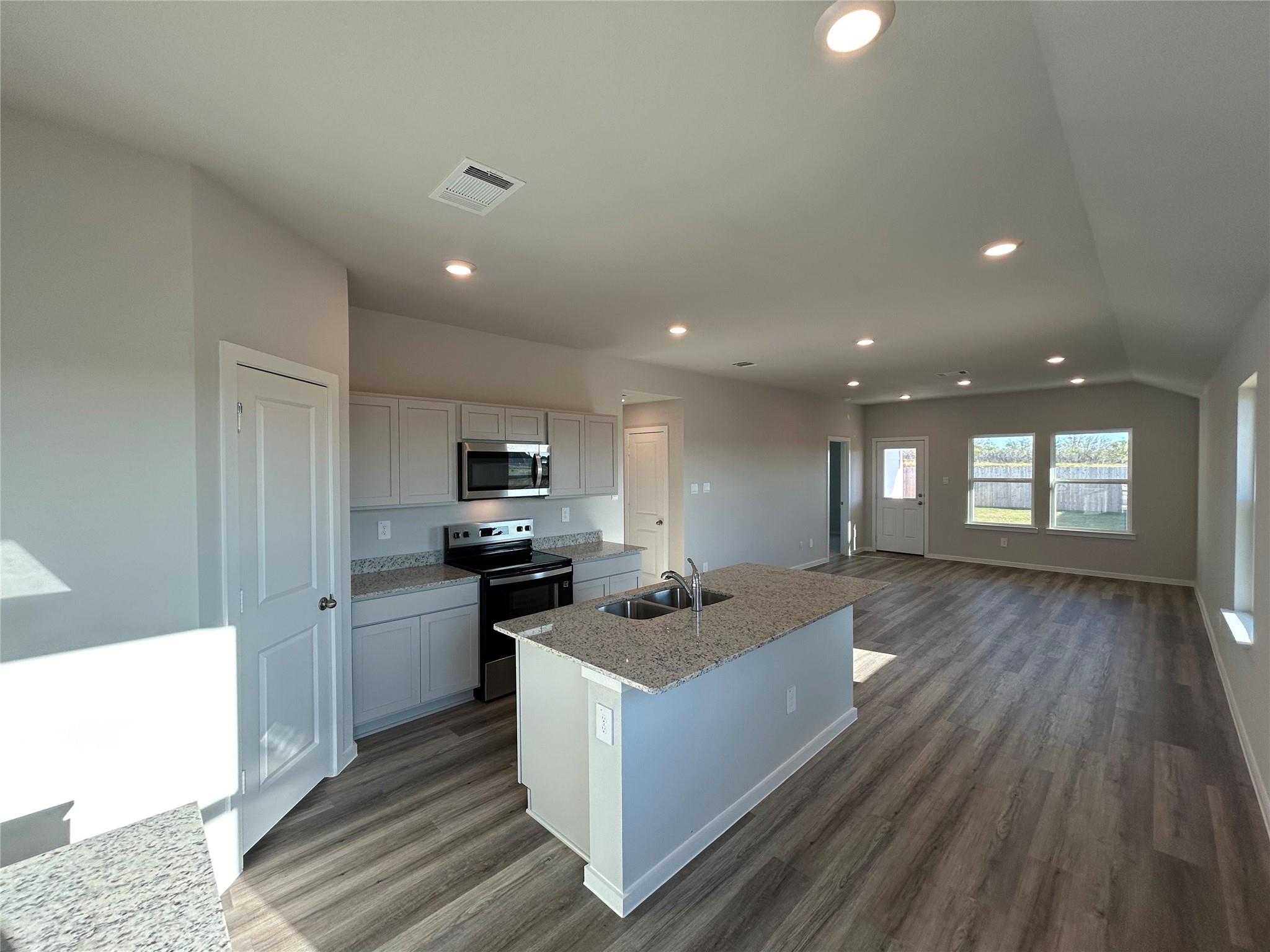 310 Randall Place Rockdale TX 76567