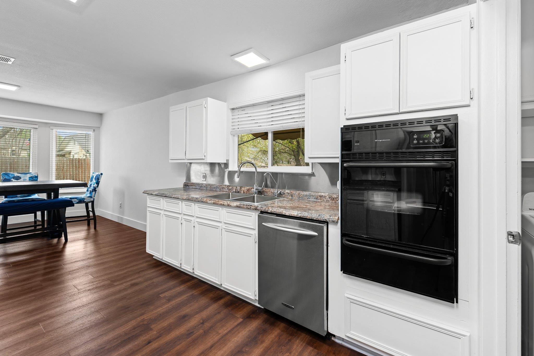 704 Greenwich Place Round Rock TX 78664