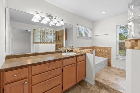 704 Greenwich Place Round Rock TX 78664