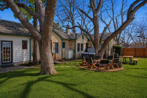 502 N Orange Street Fredericksburg TX 78624