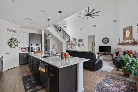 136 W Castlebriar Drive Granite Shoals TX 78654