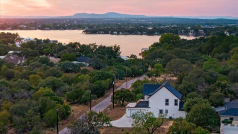 136 W Castlebriar Drive Granite Shoals TX 78654