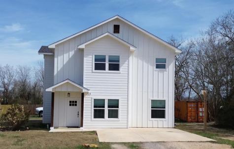 113 S. Lockhart Street Paige TX 78659