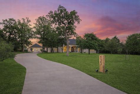 125 Carriage Court Bastrop TX 78602