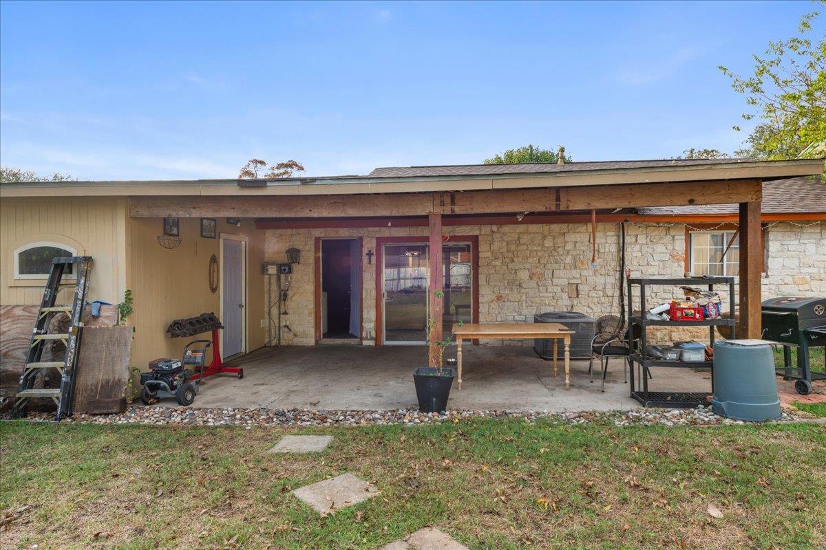 5105 Palo Blanco Lane Austin TX 78744