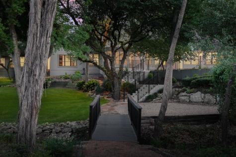 506 Konstanty Circle West Lake Hills TX 78746