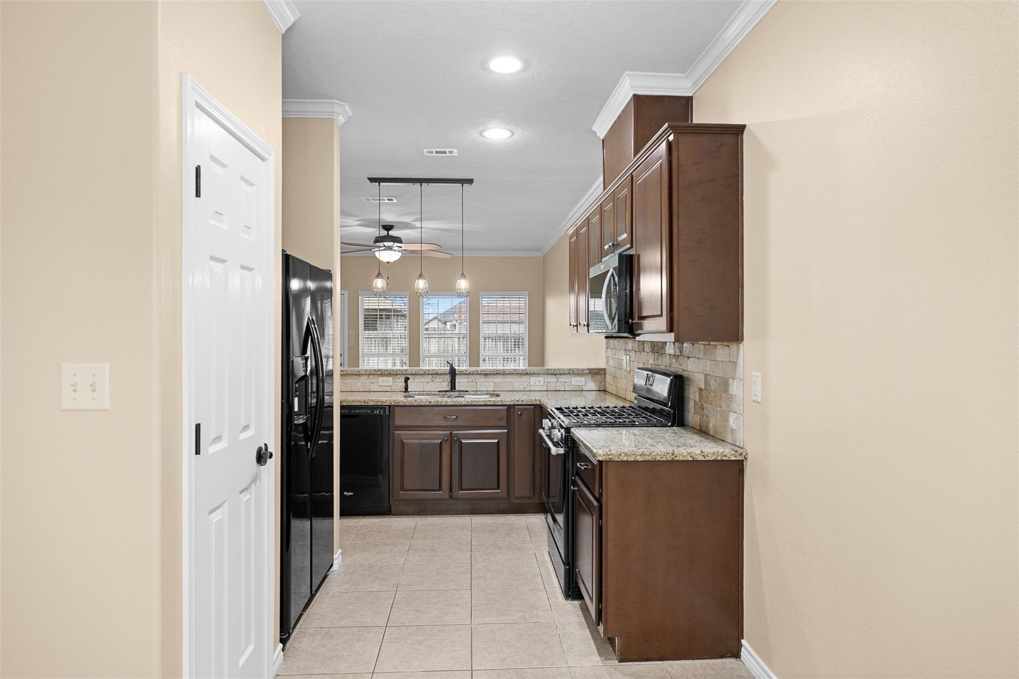 1006 Meadow Wood Caldwell TX 77836