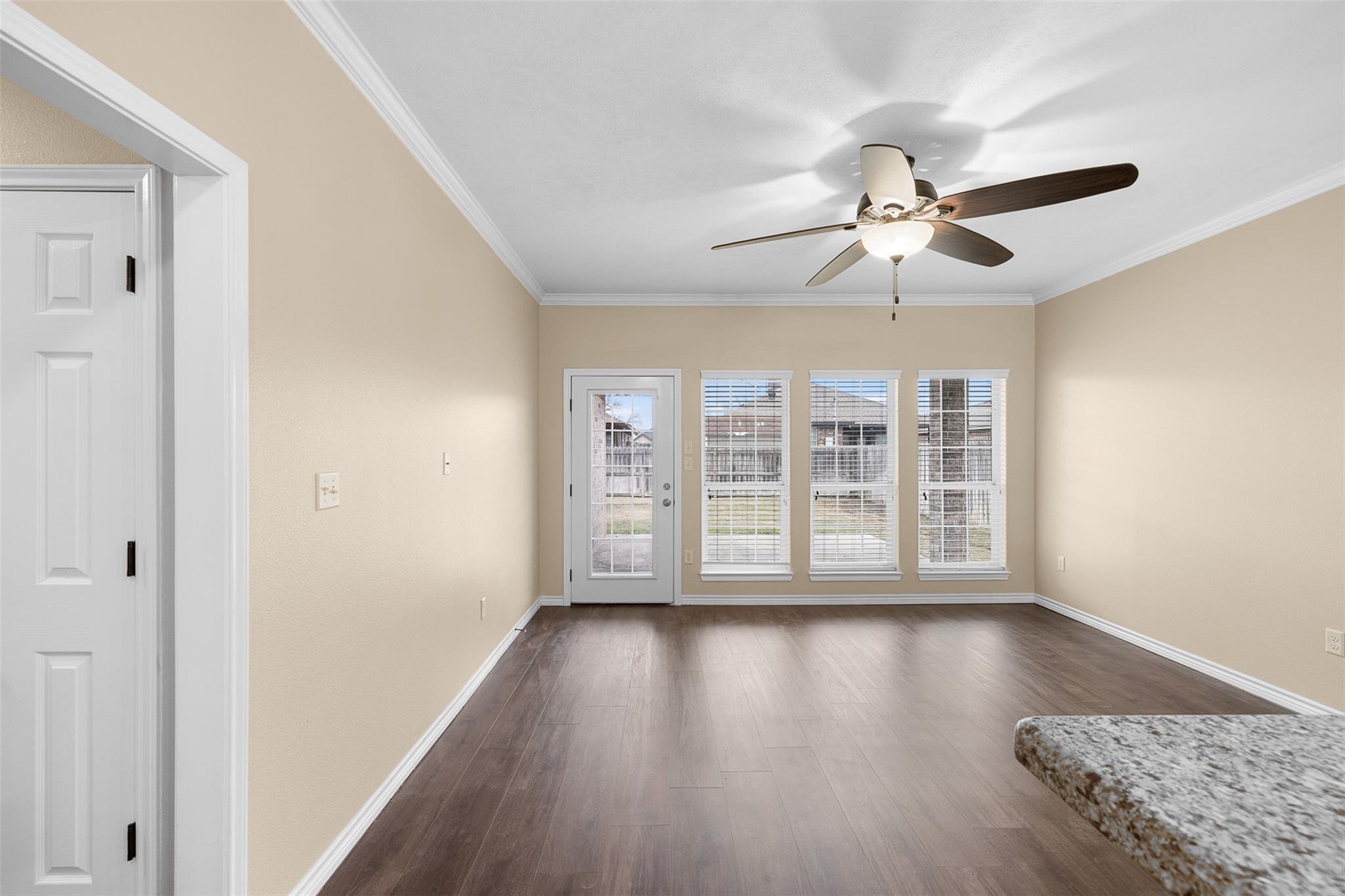 1006 Meadow Wood Caldwell TX 77836