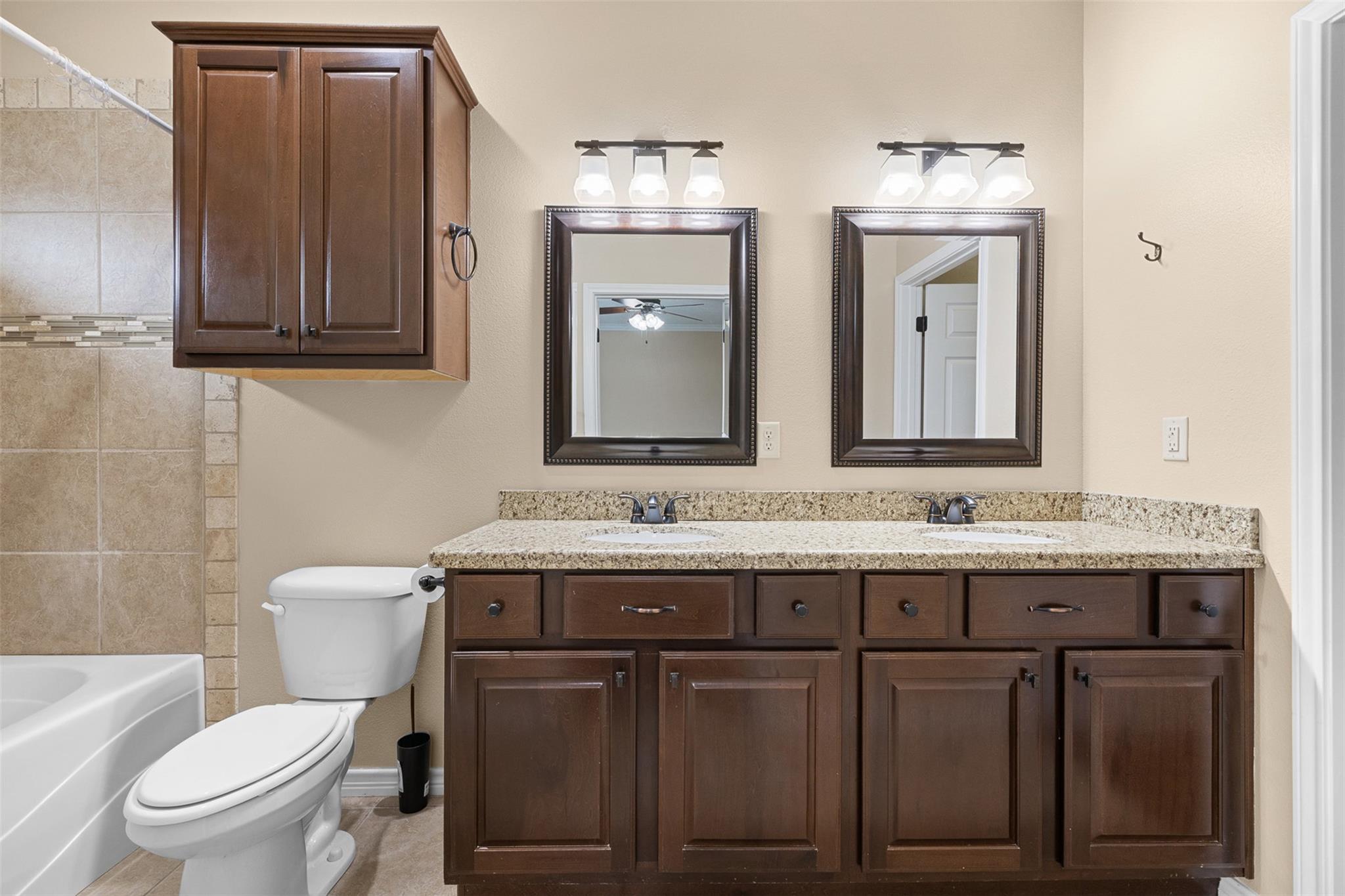 1006 Meadow Wood Caldwell TX 77836