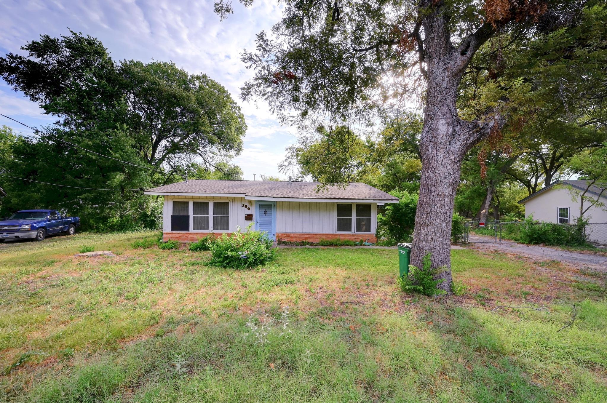 300 Pecan Drive Austin TX 78753