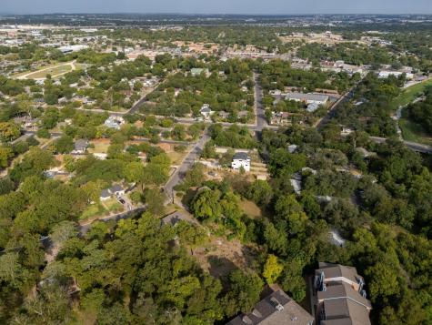 300 Pecan Drive Austin TX 78753