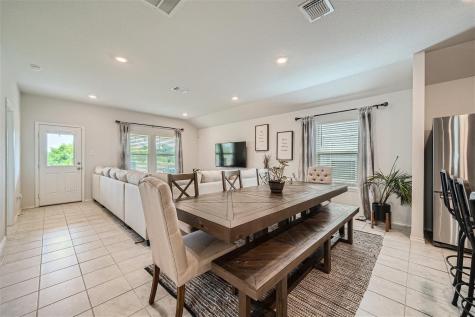 717 Taggart Trail Jarrell TX 76537