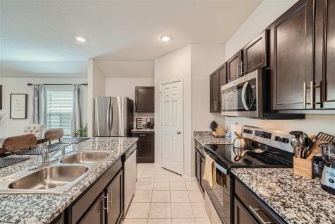 717 Taggart Trail Jarrell TX 76537
