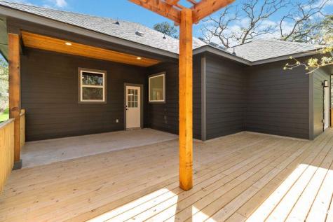 120 Anahulu Lane Bastrop TX 78602