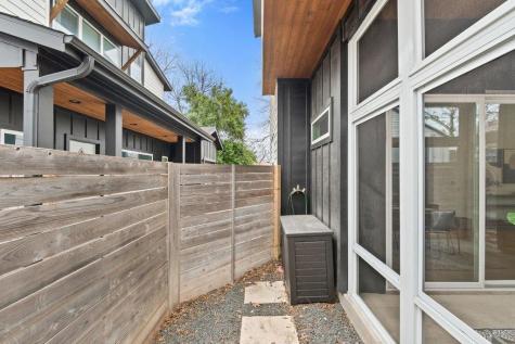 928 E 53rd 1/2 Street Austin TX 78751