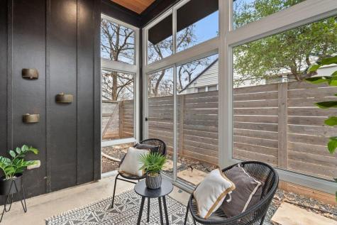 928 E 53rd 1/2 Street Austin TX 78751