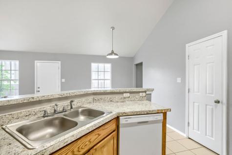 805 Debra Drive Taylor TX 76574