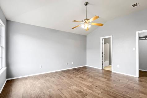 805 Debra Drive Taylor TX 76574