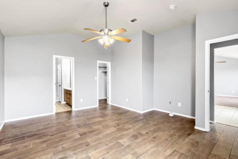 805 Debra Drive Taylor TX 76574