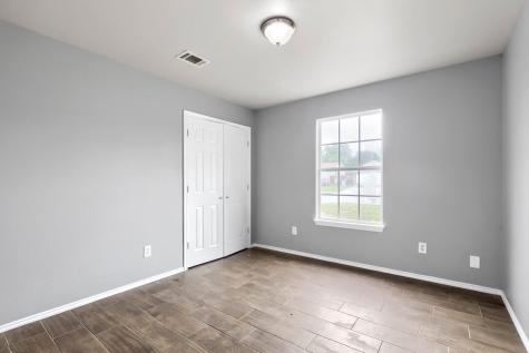 805 Debra Drive Taylor TX 76574