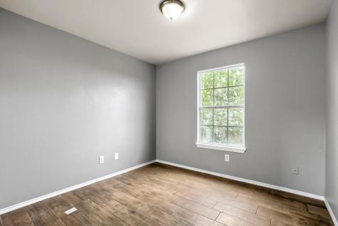805 Debra Drive Taylor TX 76574