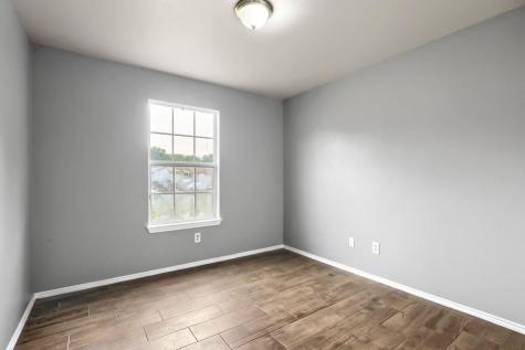 805 Debra Drive Taylor TX 76574