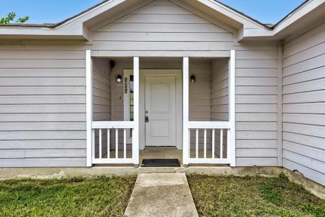 805 Debra Drive Taylor TX 76574
