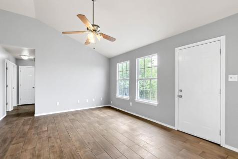 805 Debra Drive Taylor TX 76574