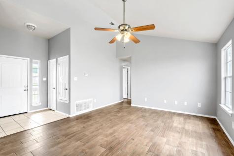 805 Debra Drive Taylor TX 76574