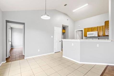 805 Debra Drive Taylor TX 76574