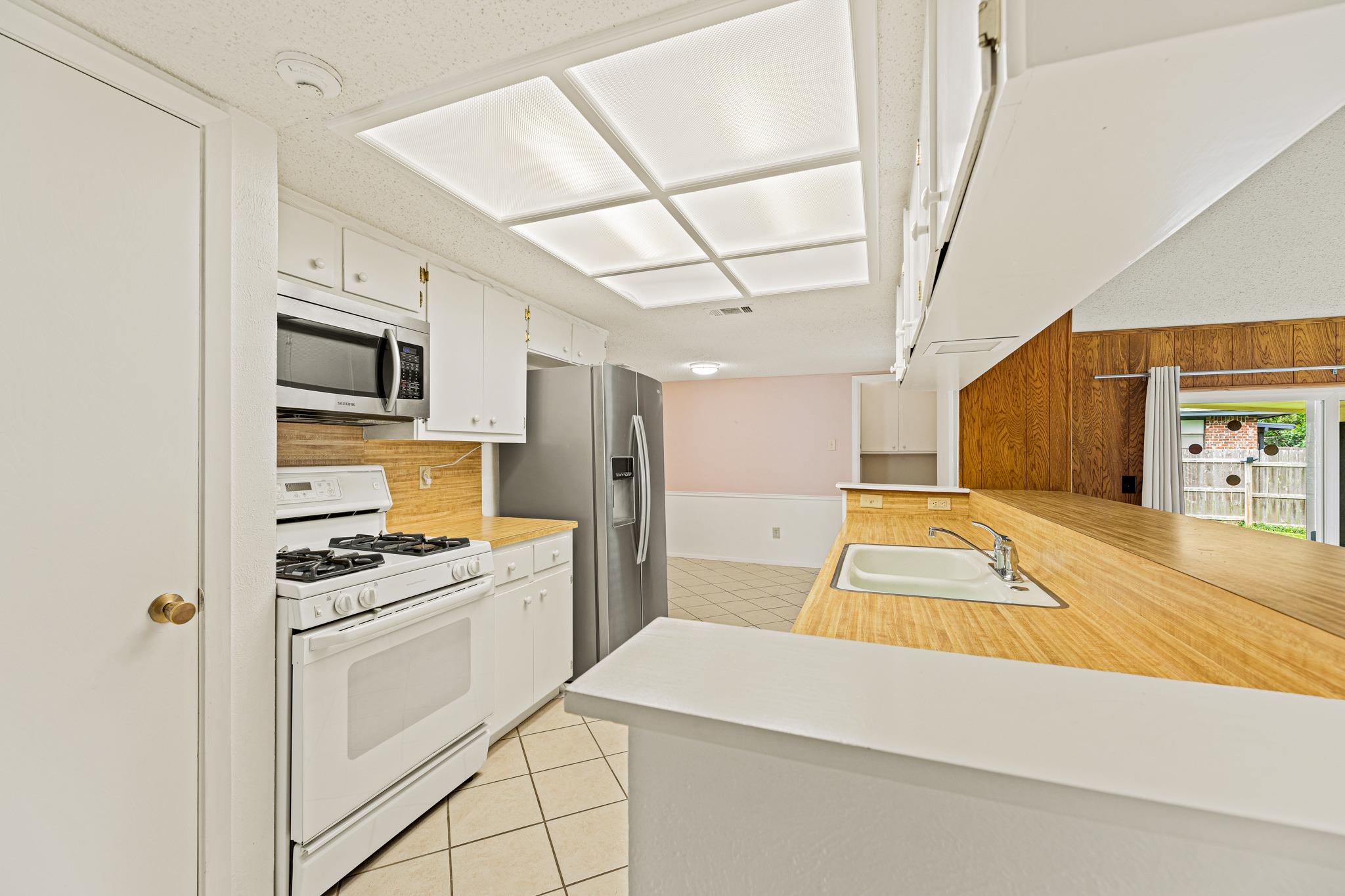 10804 Cobblestone Lane Austin TX 78750