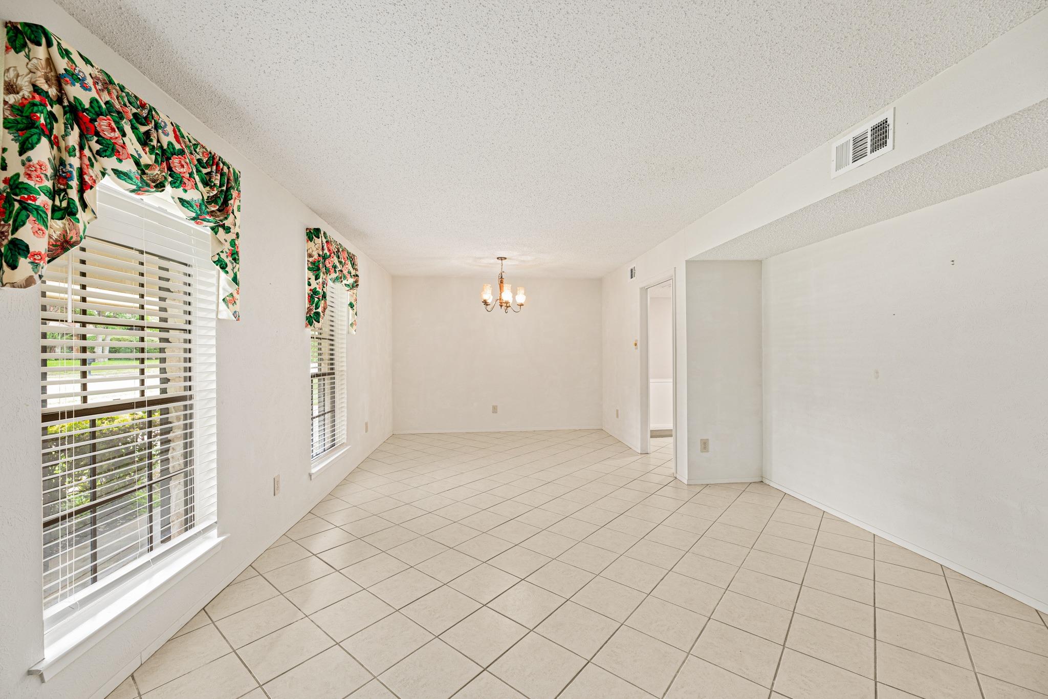 10804 Cobblestone Lane Austin TX 78750